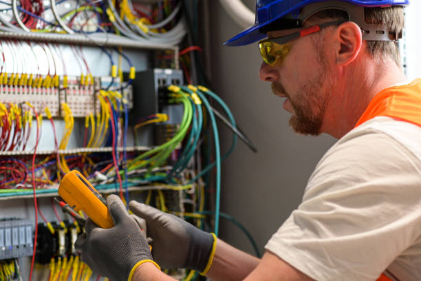 Best Licensed Electrician  in Lyons, IL